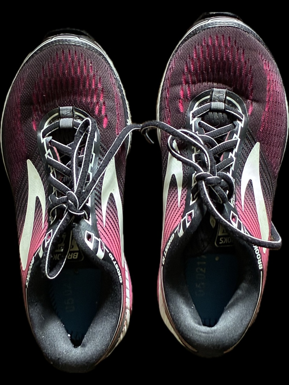 Brooks Ghost 10 DNA Women's Running Shoes - Burgundy with Black netting over red